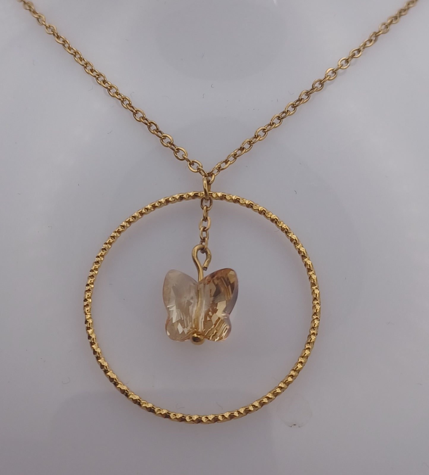 🦋 Collier Papillon PureCrystal – Élégance lumineuse et délicate