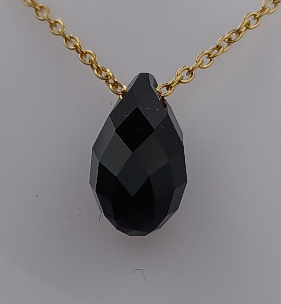 Collier Goutte cristal – Élégance fine & lumineuse